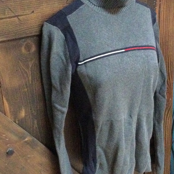 Tommy Hilfiger turtleneck sweater - Picture 3 of 7